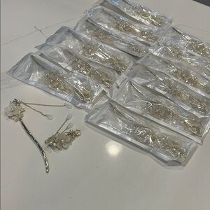 NWT Elegant Floral Silver and Gold Hairpin set of 13